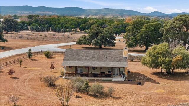 116 Martingale Trl., Bandera, TX 78003
