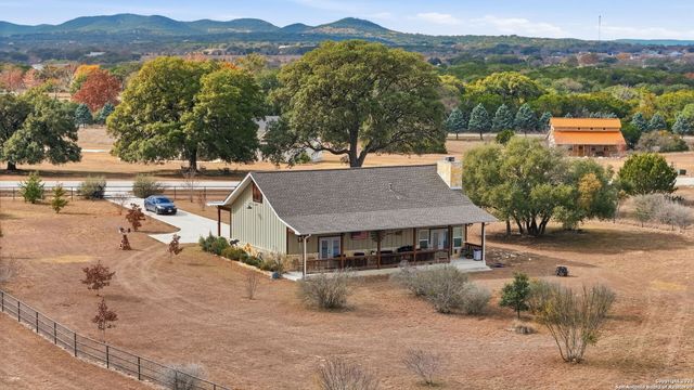 116 Martingale Trl., Bandera, TX 78003