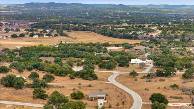 116 Martingale Trl., Bandera, TX 78003