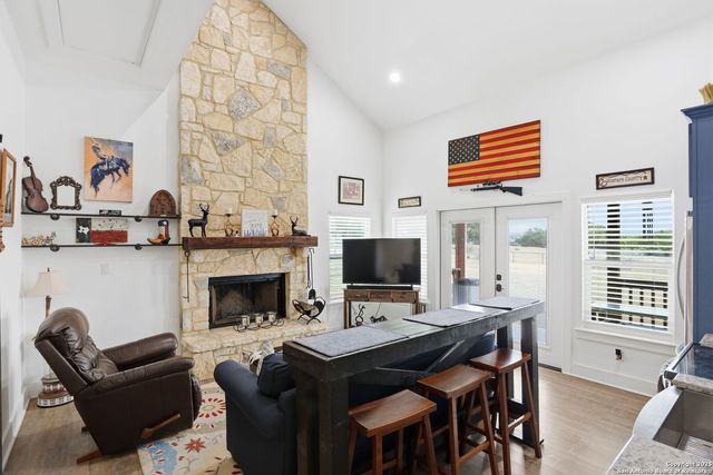 116 Martingale Trl., Bandera, TX 78003