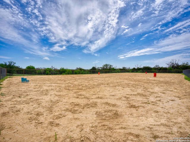116 Martingale Trl., Bandera, TX 78003