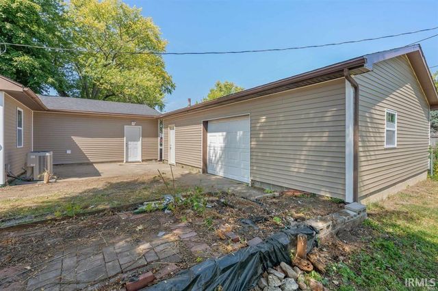 1914 Woodlawn Avenue, Logansport, IN 46957