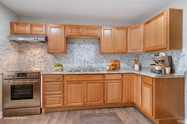 1914 Woodlawn Avenue, Logansport, IN 46957