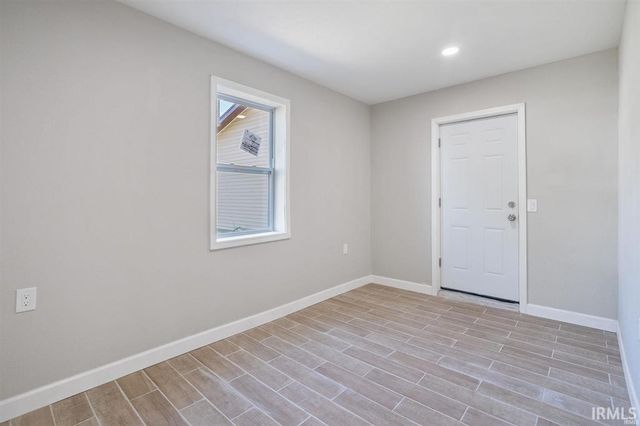 1914 Woodlawn Avenue, Logansport, IN 46957