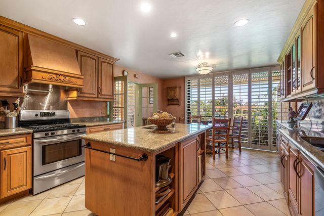 45884 Algonquin Circle, Indian Wells, CA 92210