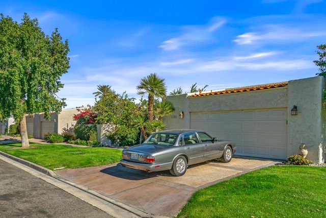 45884 Algonquin Circle, Indian Wells, CA 92210