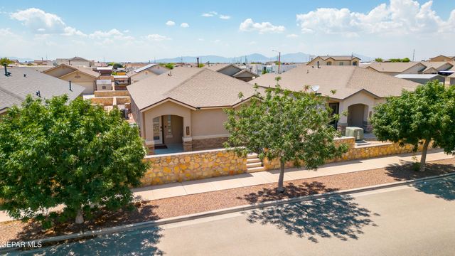 2053 TIM FOSTER Street, El Paso, TX 79938