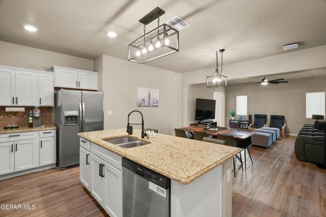 2053 TIM FOSTER Street, El Paso, TX 79938