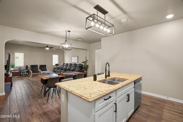 2053 TIM FOSTER Street, El Paso, TX 79938