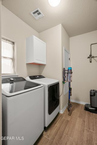 2053 TIM FOSTER Street, El Paso, TX 79938