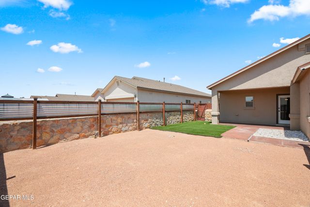 2053 TIM FOSTER Street, El Paso, TX 79938