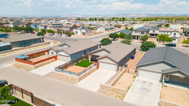 2053 TIM FOSTER Street, El Paso, TX 79938