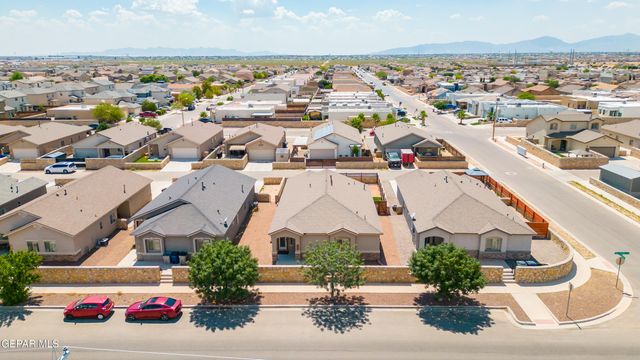 2053 TIM FOSTER Street, El Paso, TX 79938