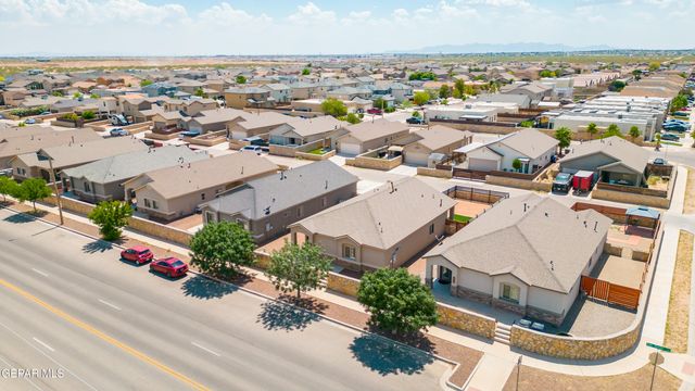 2053 TIM FOSTER Street, El Paso, TX 79938