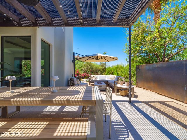 7222 N 23RD Place, Phoenix, AZ 85020