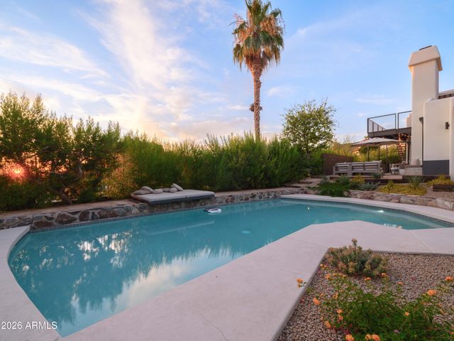 7222 N 23RD Place, Phoenix, AZ 85020