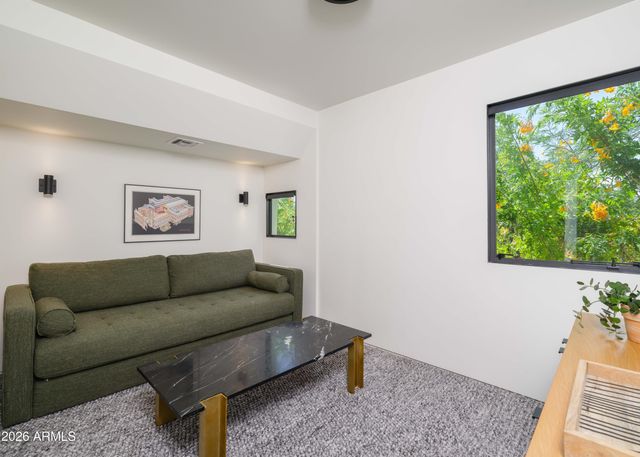 7222 N 23RD Place, Phoenix, AZ 85020