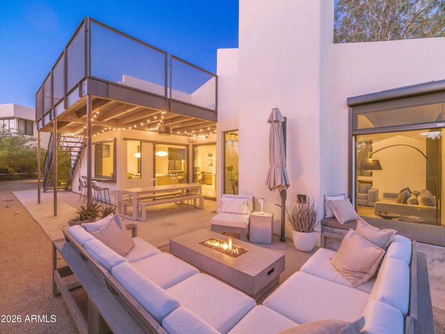7222 N 23RD Place, Phoenix, AZ 85020