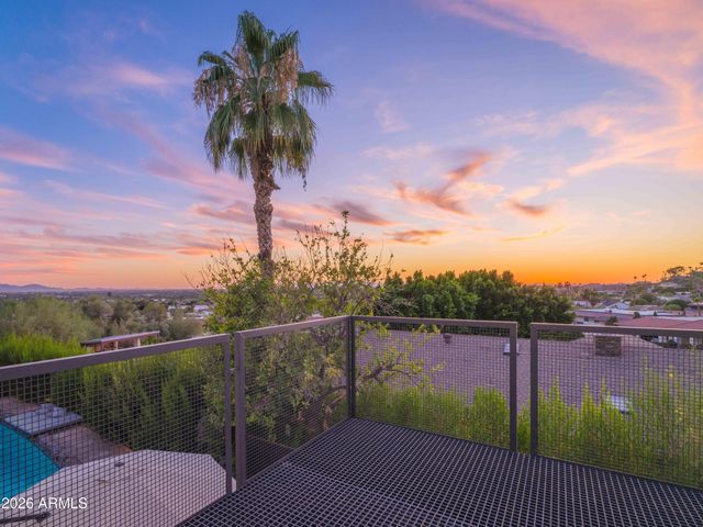 7222 N 23RD Place, Phoenix, AZ 85020