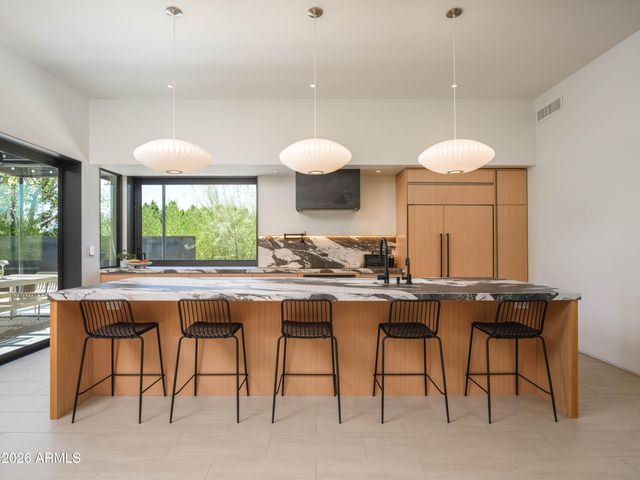 7222 N 23RD Place, Phoenix, AZ 85020