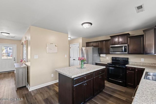 120 Sonia Drive, Hubert, NC 28539