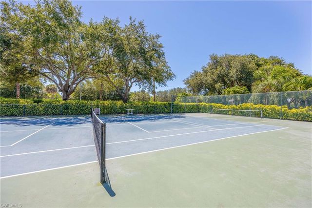13046 Amberley CT 602R, Bonita Springs, FL 34135