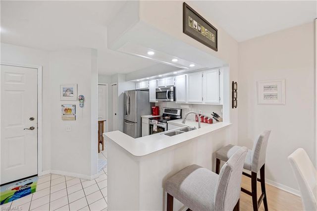 13046 Amberley CT 602R, Bonita Springs, FL 34135