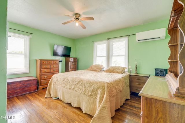 299 California Avenue, Church Hill, TN 37642