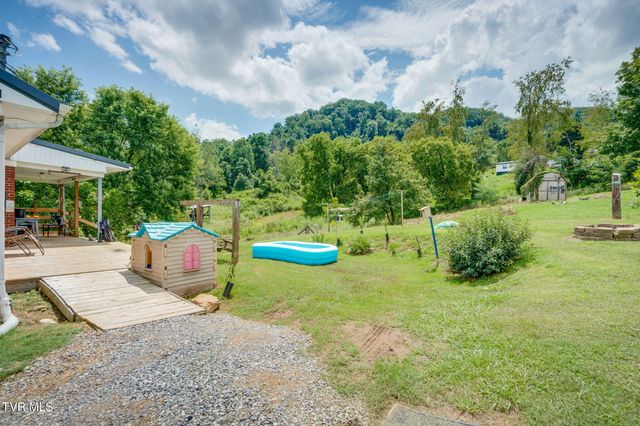 299 California Avenue, Church Hill, TN 37642