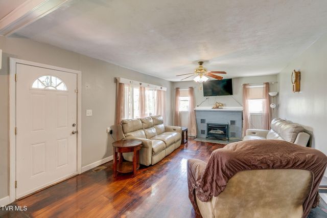 299 California Avenue, Church Hill, TN 37642