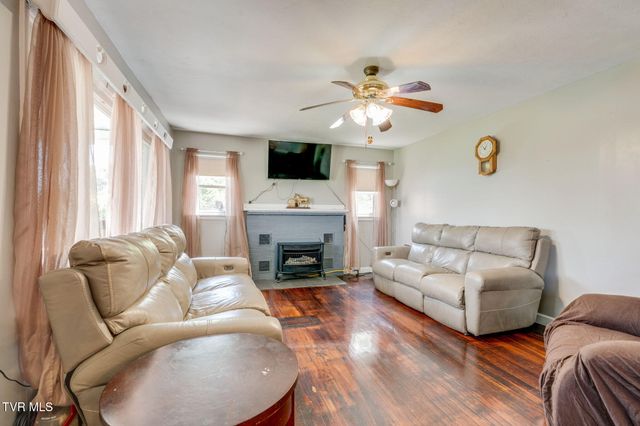 299 California Avenue, Church Hill, TN 37642