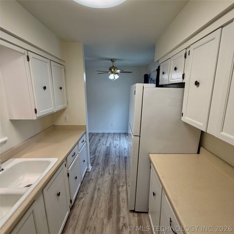 4740 E 68th Street 254, Tulsa, OK 74136