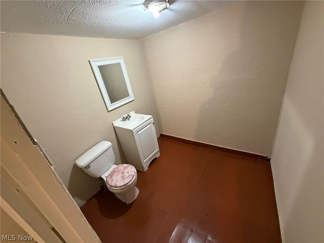 9902 Yale Avenue, Cleveland, OH 44108