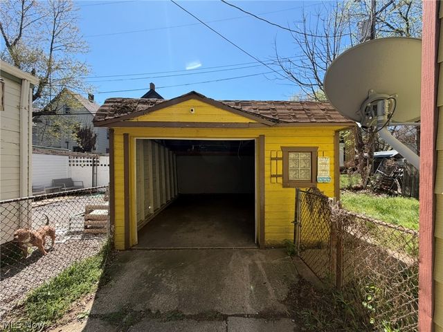 9902 Yale Avenue, Cleveland, OH 44108