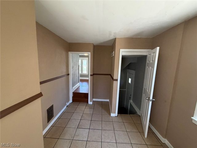 9902 Yale Avenue, Cleveland, OH 44108