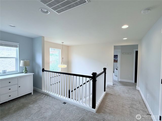 8482 28th Street Ct E, Edgewood, WA 98371