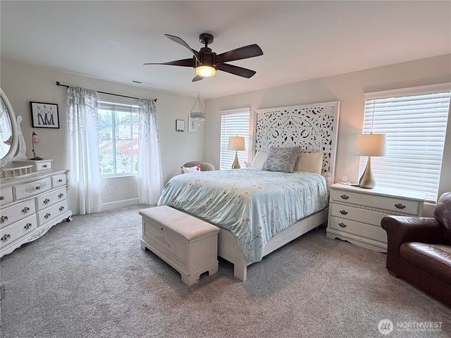 8482 28th Street Ct E, Edgewood, WA 98371