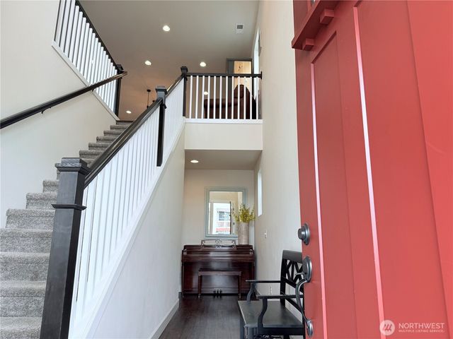 8482 28th Street Ct E, Edgewood, WA 98371