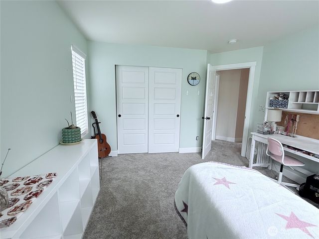8482 28th Street Ct E, Edgewood, WA 98371