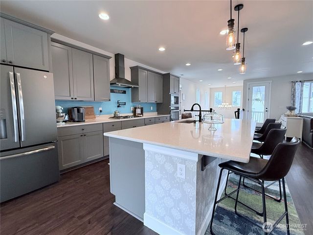 8482 28th Street Ct E, Edgewood, WA 98371