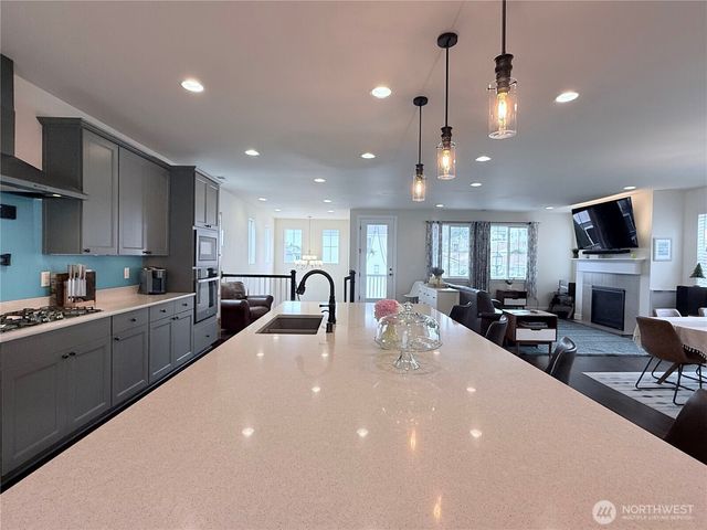 8482 28th Street Ct E, Edgewood, WA 98371