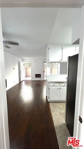 3618 Empire Drive 102, Los Angeles, CA 90034