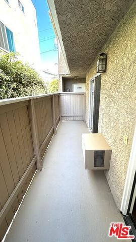 3618 Empire Drive 102, Los Angeles, CA 90034