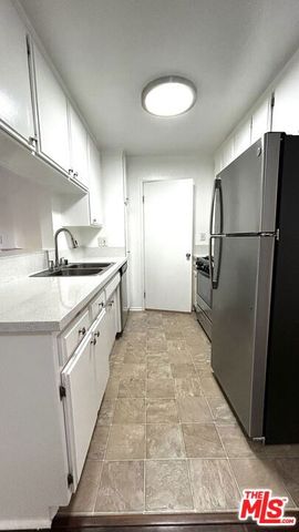 3618 Empire Drive 102, Los Angeles, CA 90034