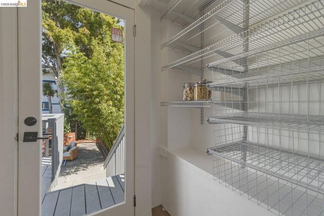 1435 Berkeley Way, Berkeley, CA 94702