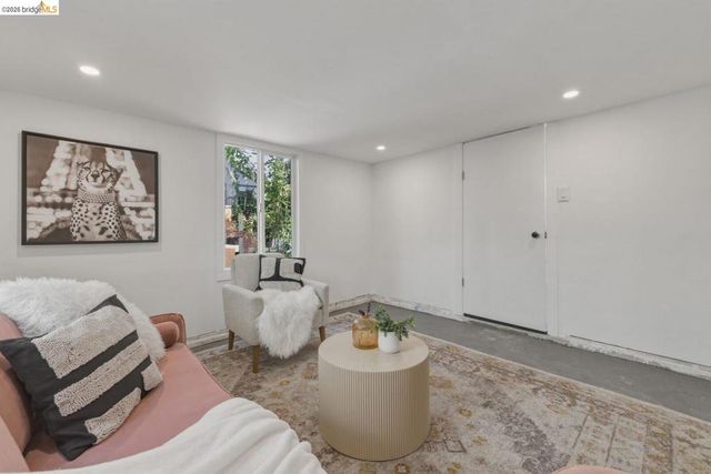 1435 Berkeley Way, Berkeley, CA 94702