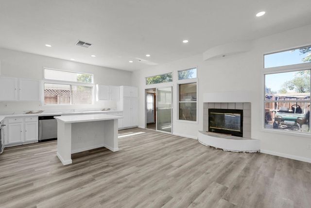 1019 Carrie St, Stockton, CA 95206