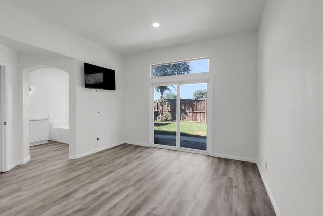1019 Carrie St, Stockton, CA 95206
