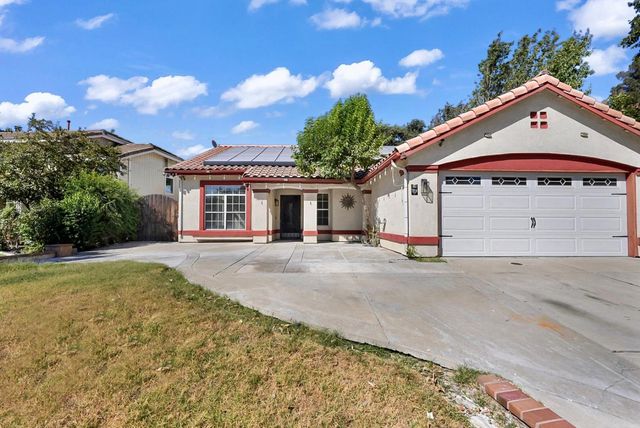 1019 Carrie St, Stockton, CA 95206