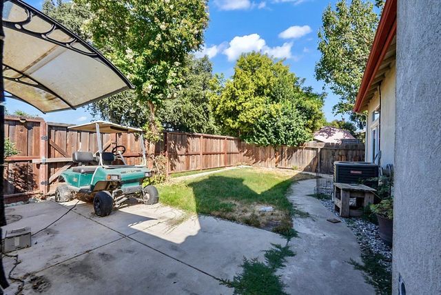 1019 Carrie St, Stockton, CA 95206